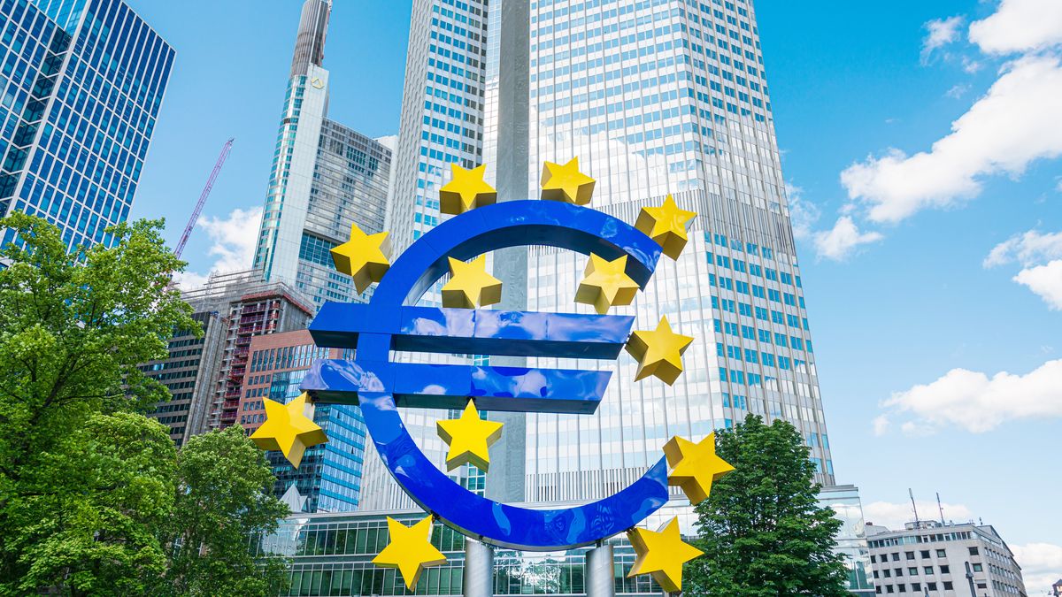 ECB zvýšila základní úrok o dalších 0,75 procentního bodu na dvě procenta